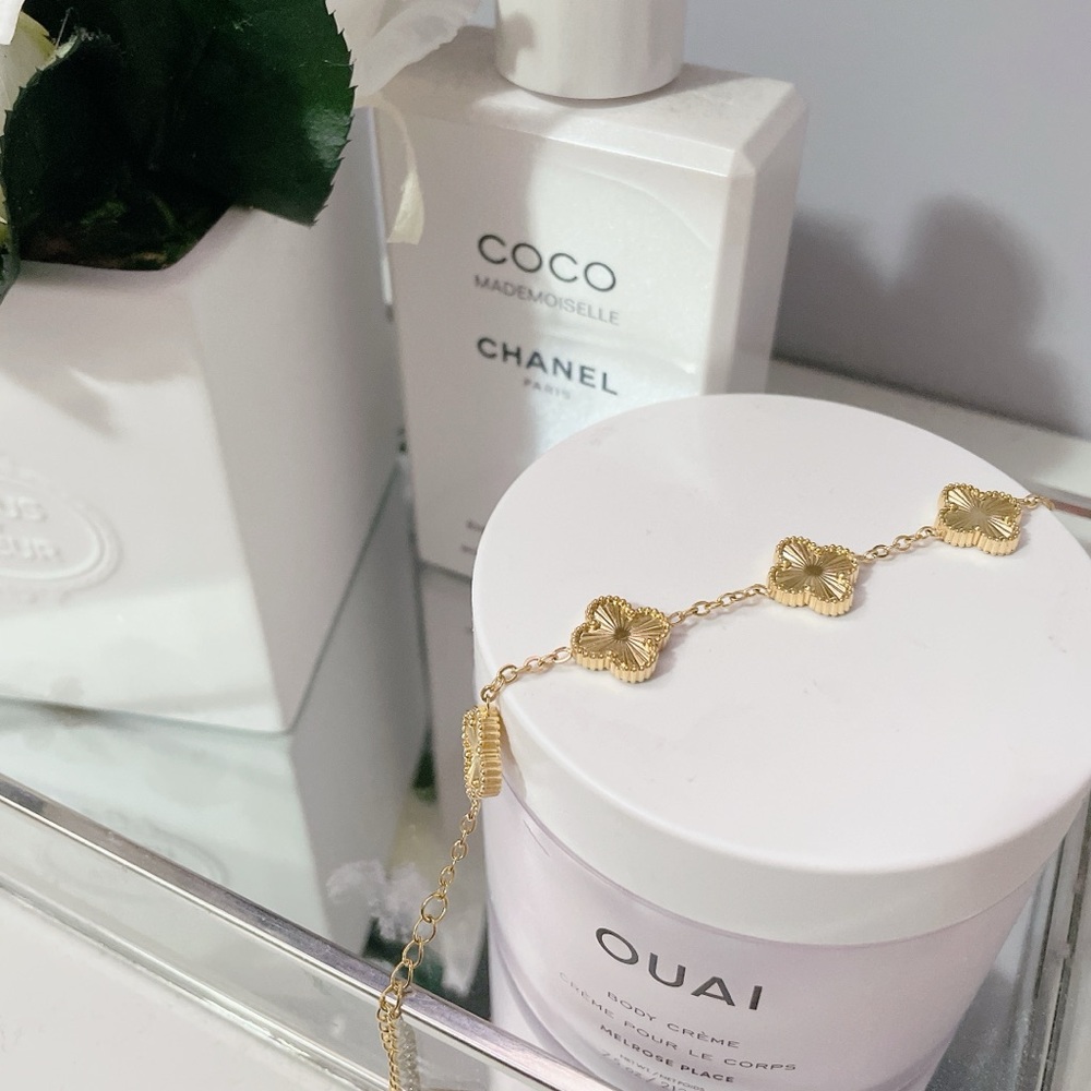 🆕 Gold Clover Bracelet